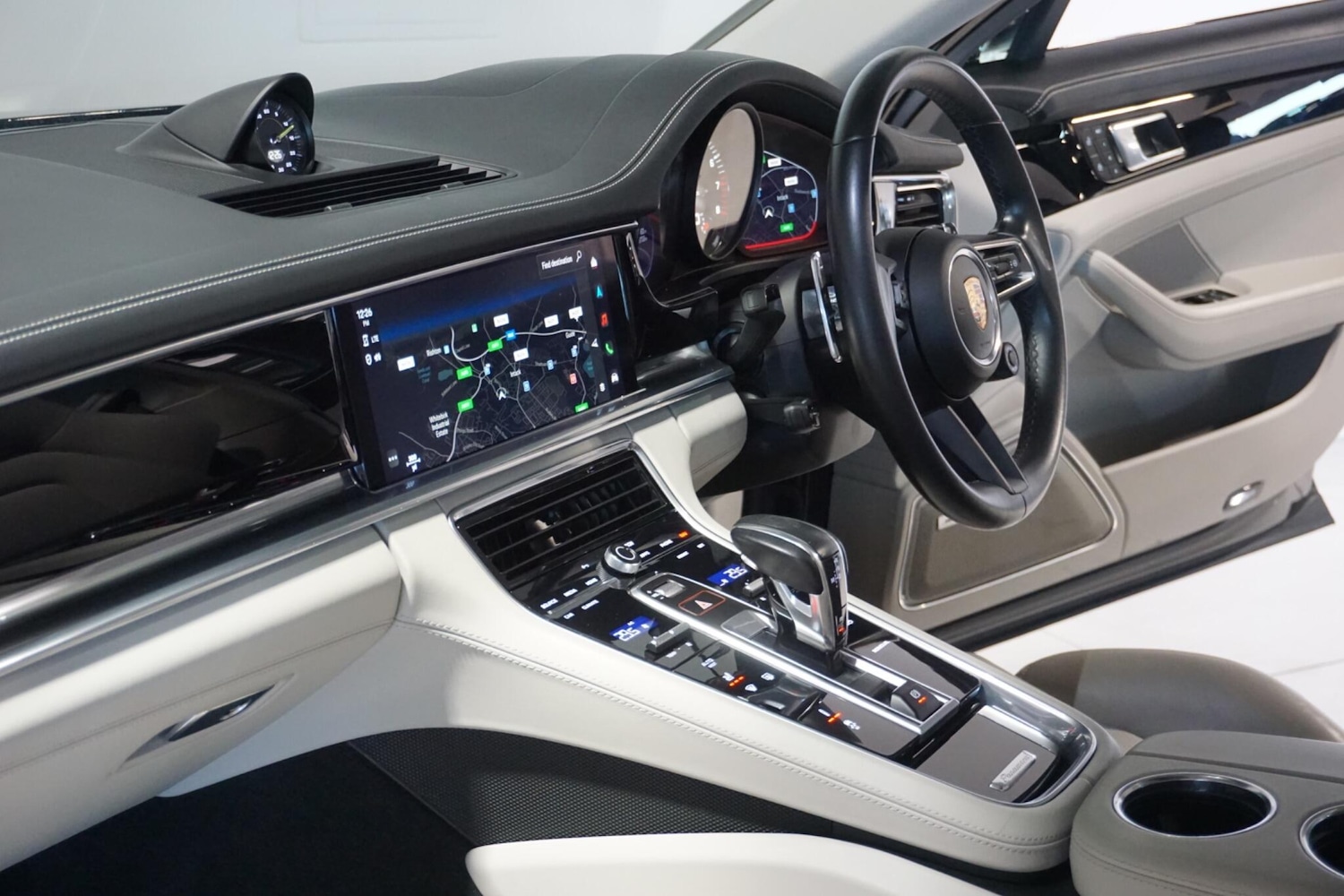 Used Porsche Panamera 2022 for sale - 77939710: Photo 55