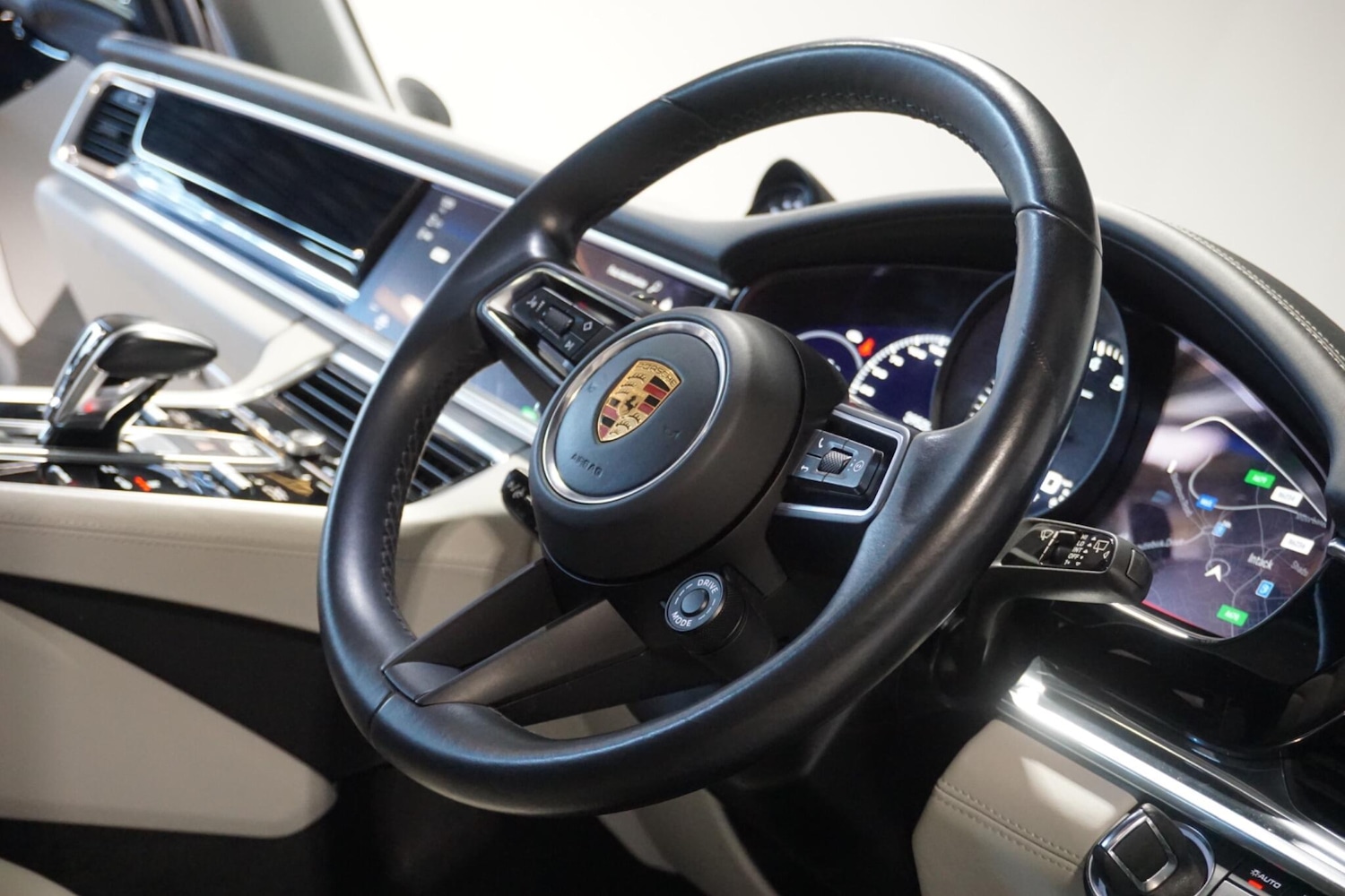 Used Porsche Panamera 2022 for sale - 77939710: Photo 56