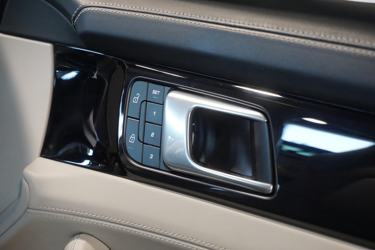 Used Porsche Panamera 2022 for sale - 77939710: Photo 70