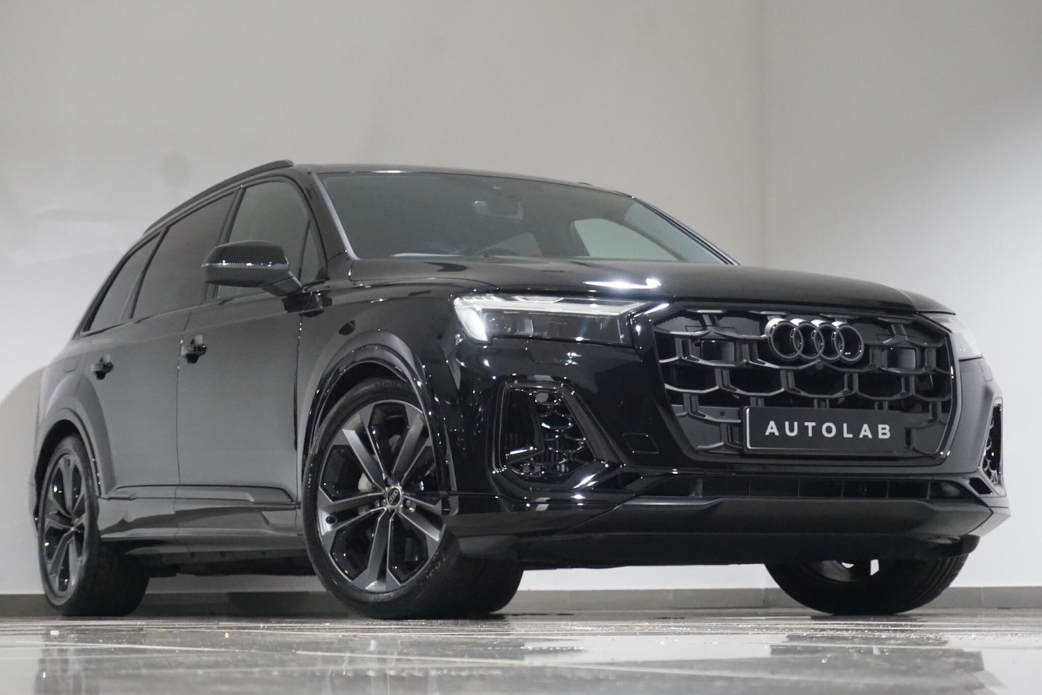 Used Audi Q7 2025 for sale - 77958011: Photo 29