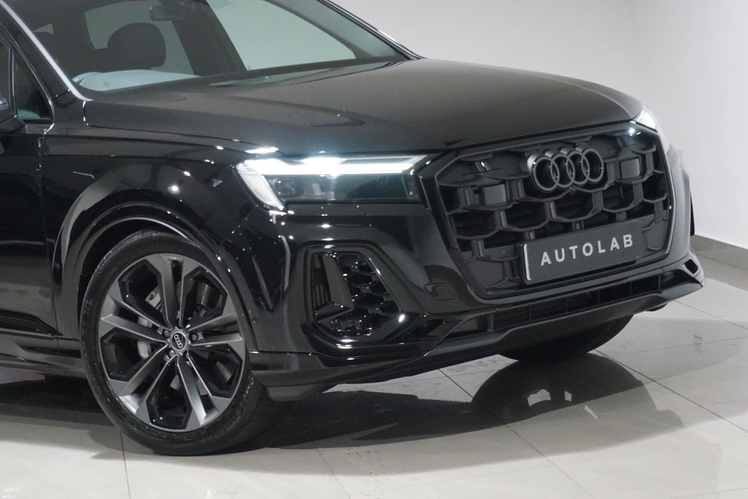 Used Audi Q7 2025 for sale - 77958011: Photo 40