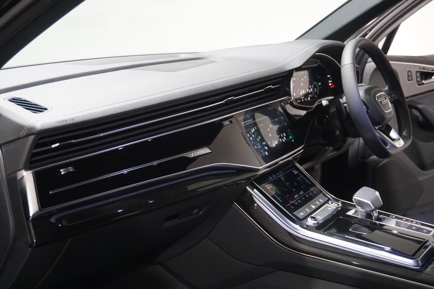 Used Audi Q7 2025 for sale - 77958011: Photo 54