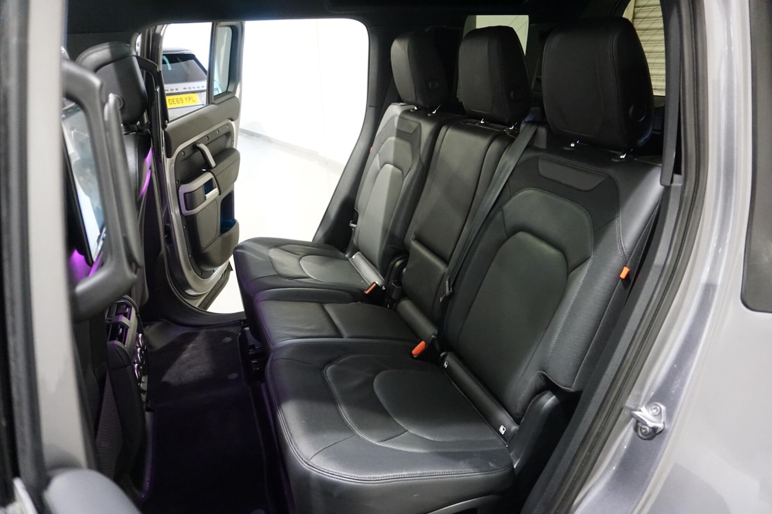 Used Land Rover Defender 110 for sale - 77053999: Photo 16