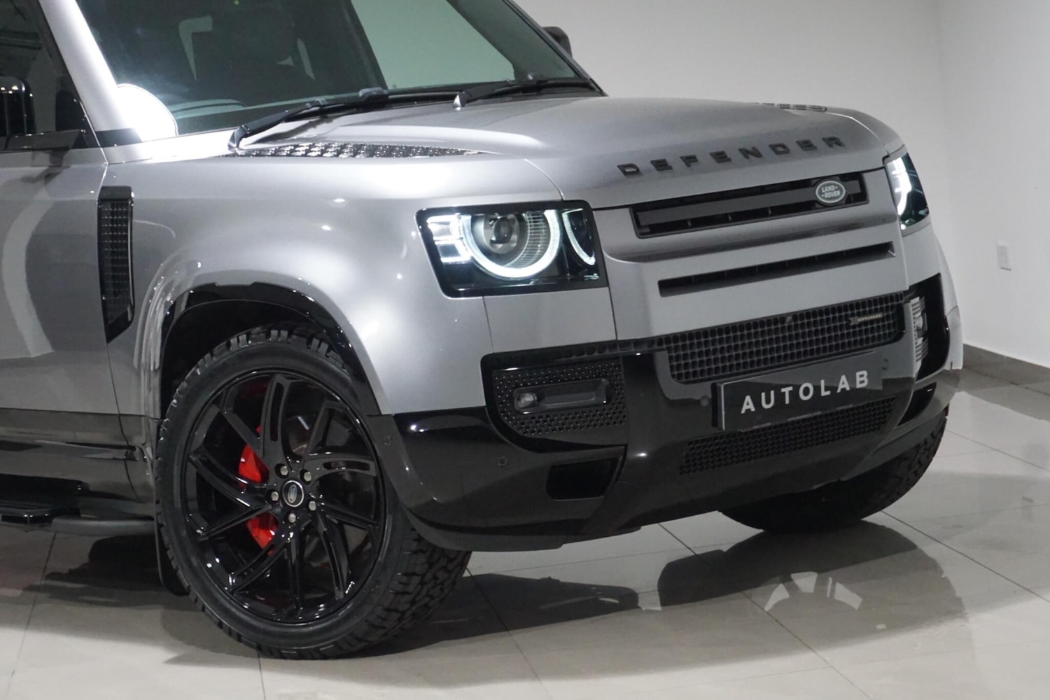 Used Land Rover Defender 110 for sale - 77053999: Photo 41