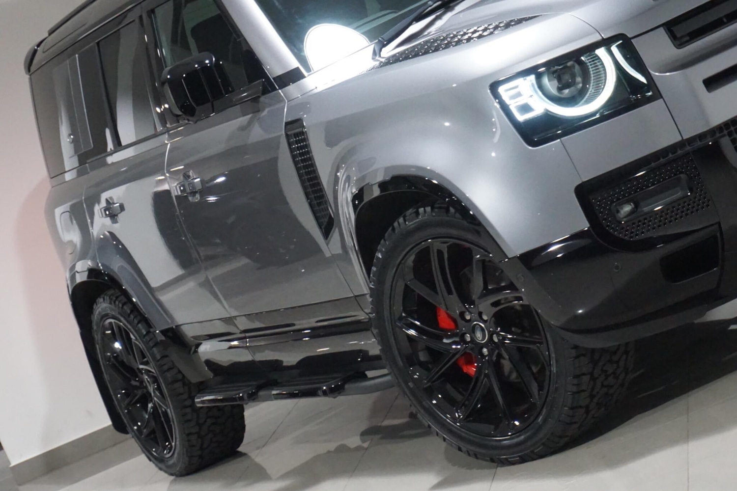 Used Land Rover Defender 110 for sale - 77053999: Photo 43