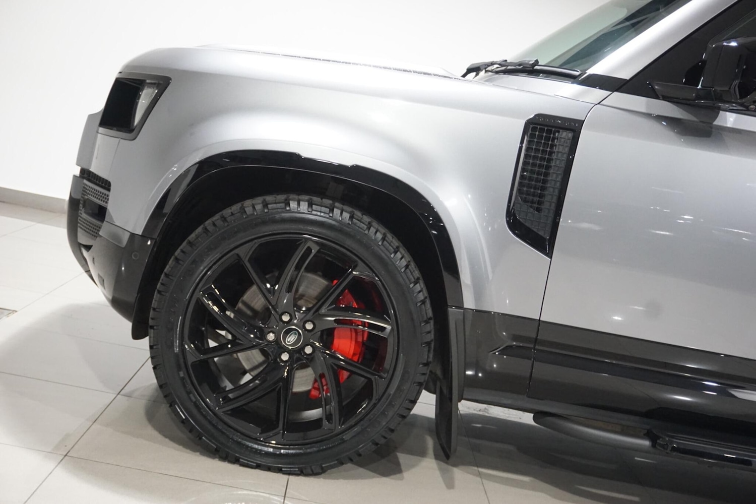 Used Land Rover Defender 110 for sale - 77053999: Photo 49