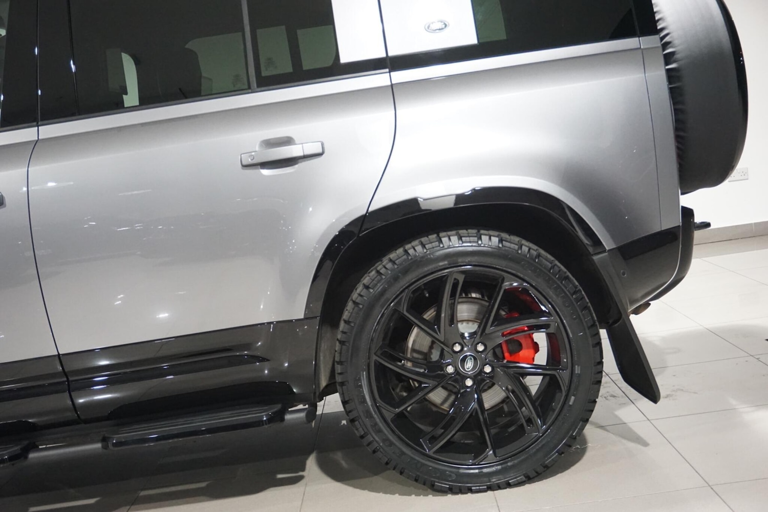 Used Land Rover Defender 110 for sale - 77053999: Photo 50