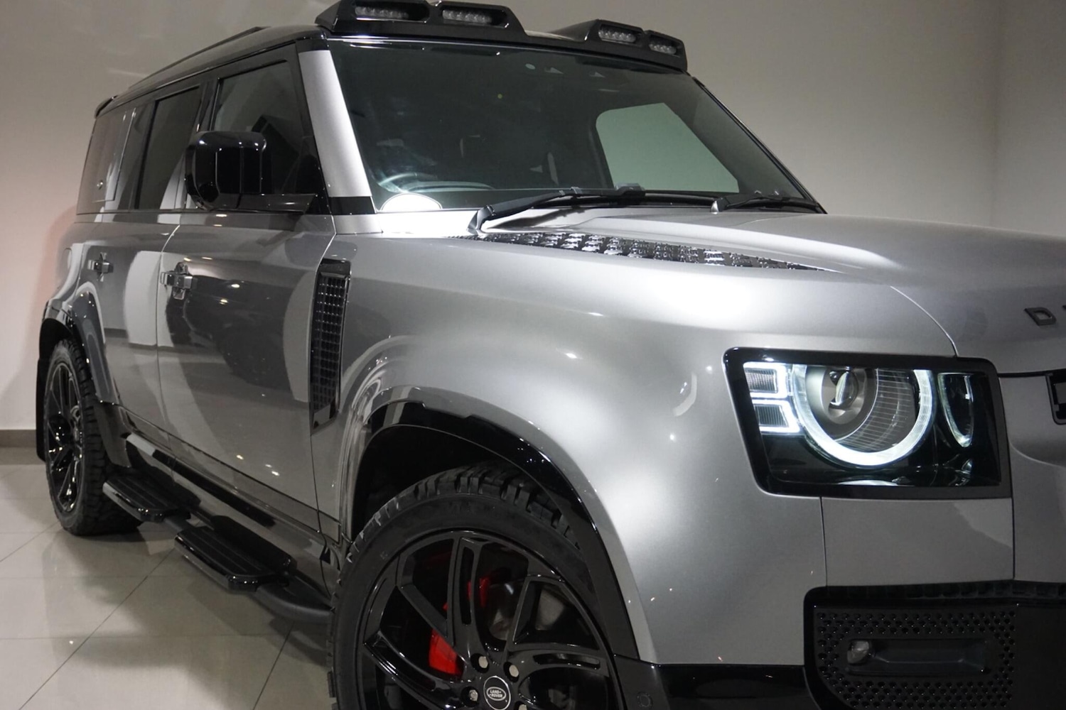 Used Land Rover Defender 110 for sale - 77053999: Photo 51