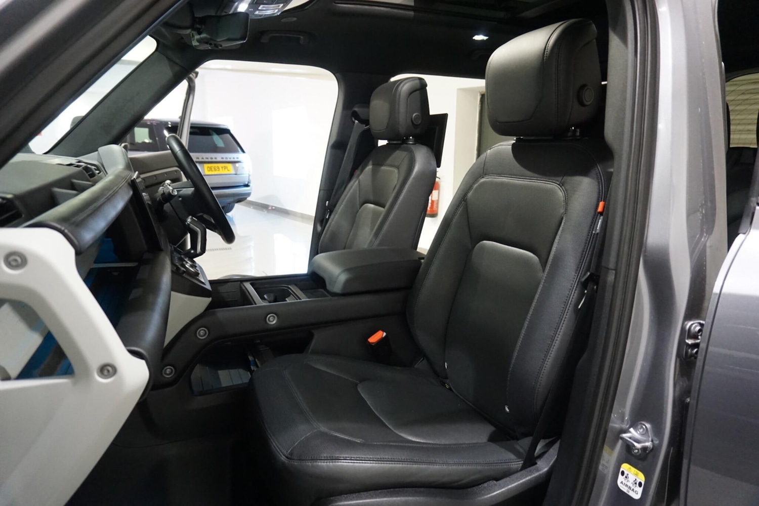 Used Land Rover Defender 110 for sale - 77053999: Photo 54