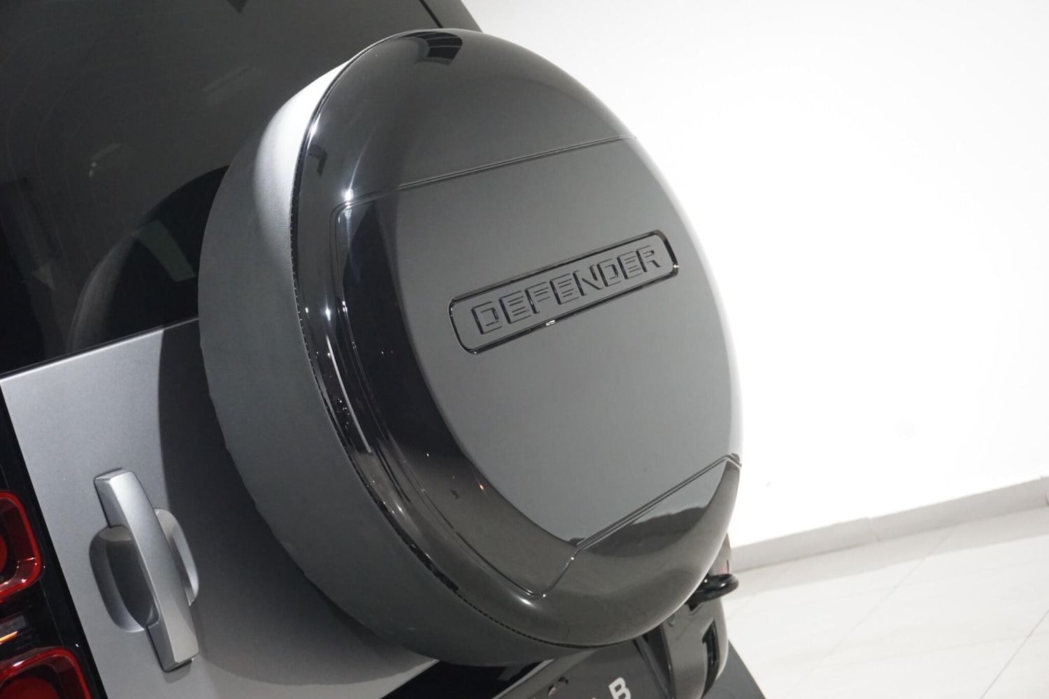 Used Land Rover Defender 110 for sale - 77053999: Photo 74