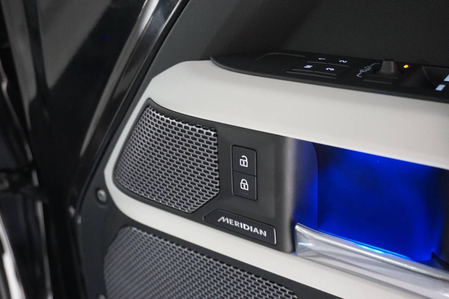 Used Land Rover Defender 110 for sale - 77016423: Photo 22