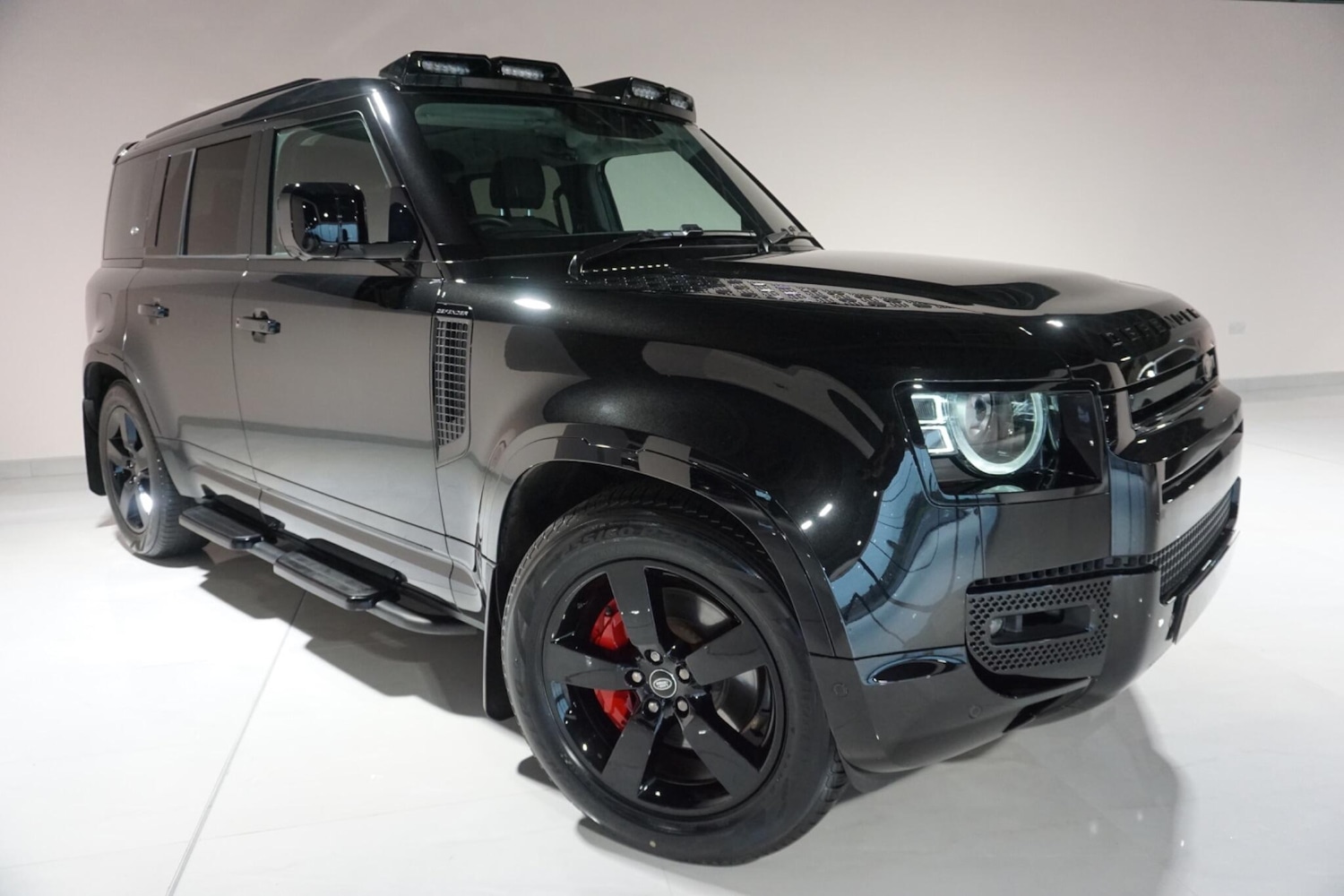 Used Land Rover Defender 110 for sale - 77016423: Photo 25