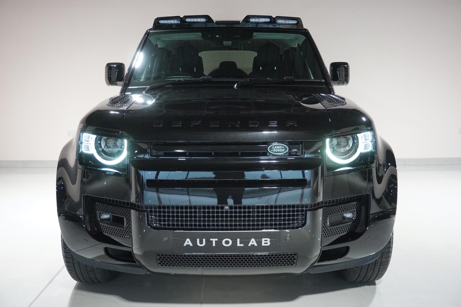 Used Land Rover Defender 110 for sale - 77016423: Photo 26