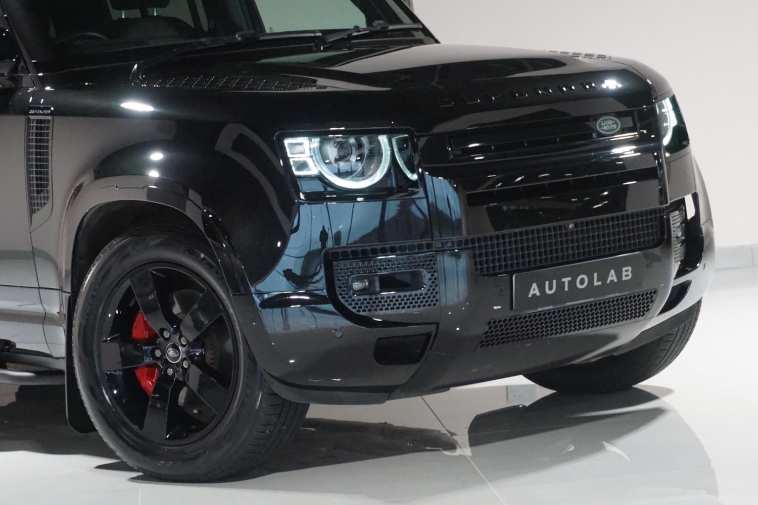 Used Land Rover Defender 110 for sale - 77016423: Photo 42