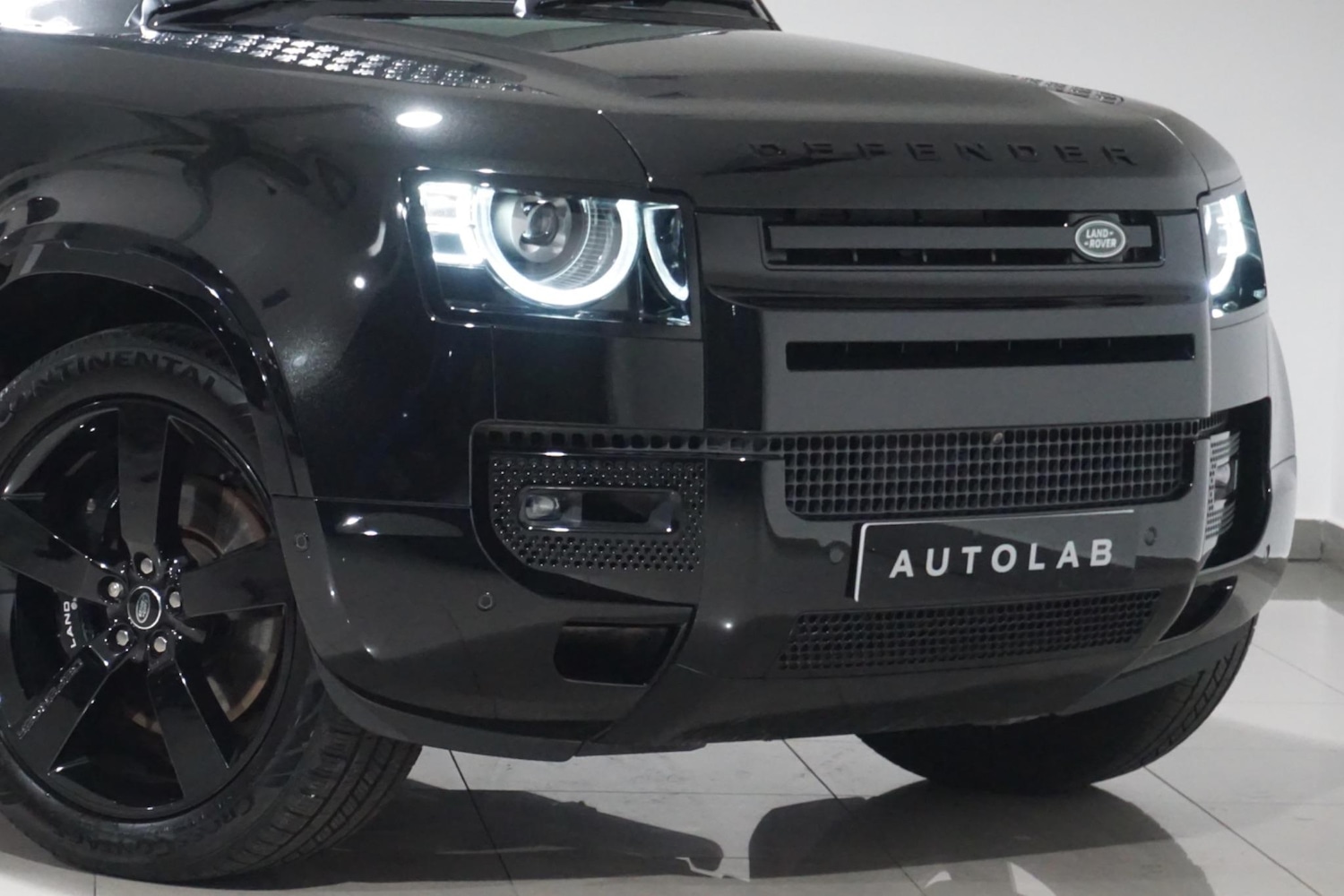 Used Land Rover Defender 110 2023 for sale - 76348956: Photo 45