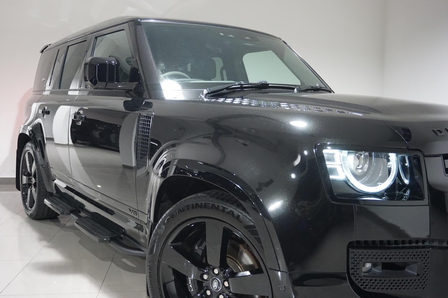 Used Land Rover Defender 110 2023 for sale - 76348956: Photo 51