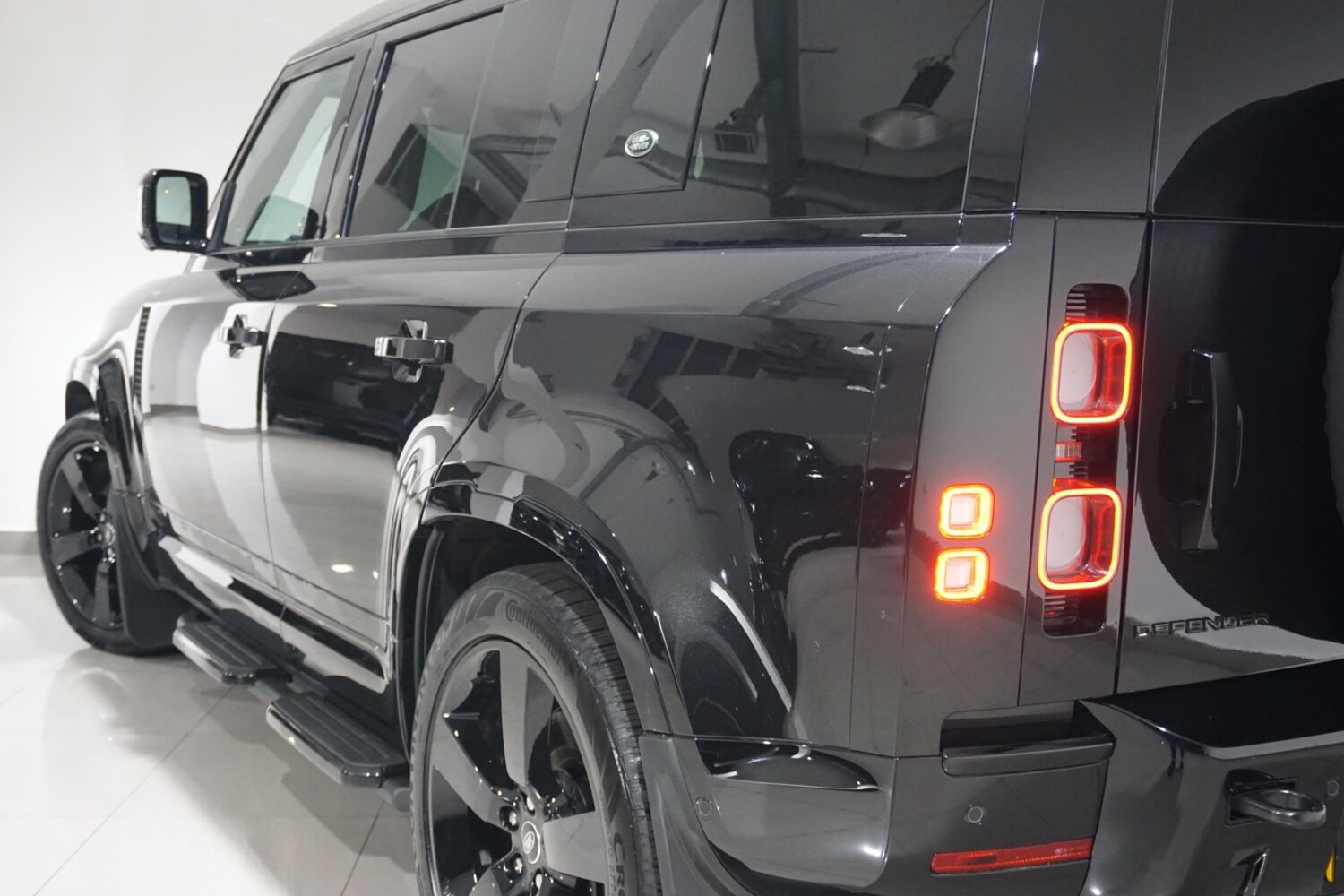 Used Land Rover Defender 110 2023 for sale - 76348956: Photo 52