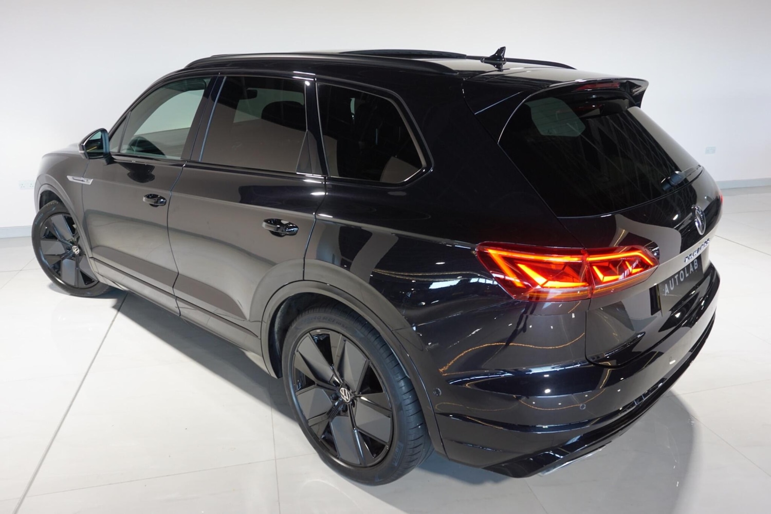 Used Volkswagen Touareg 2021 for sale - 78170902: Photo 35