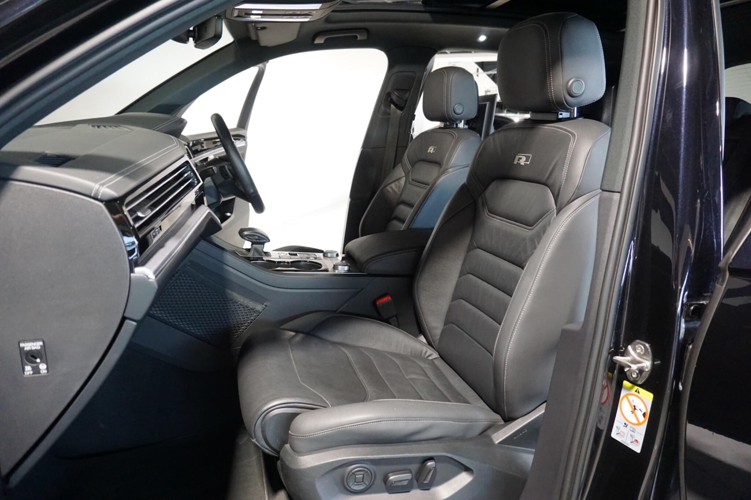 Used Volkswagen Touareg 2021 for sale - 78170902: Photo 51