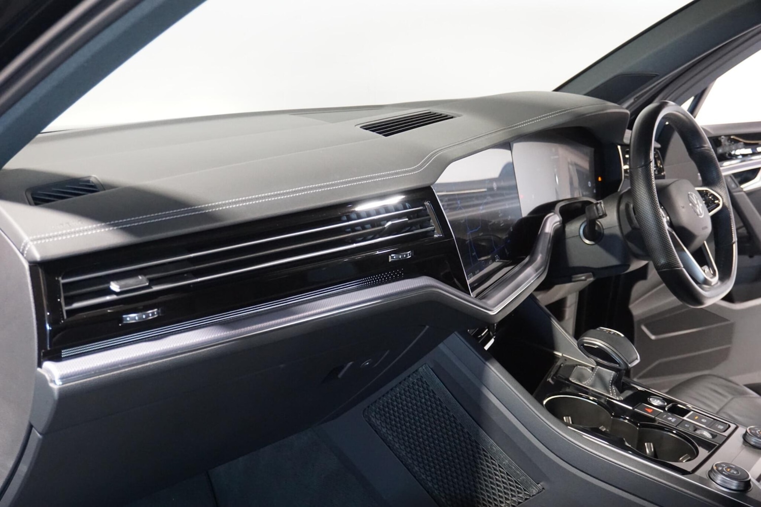 Used Volkswagen Touareg 2021 for sale - 78170902: Photo 52