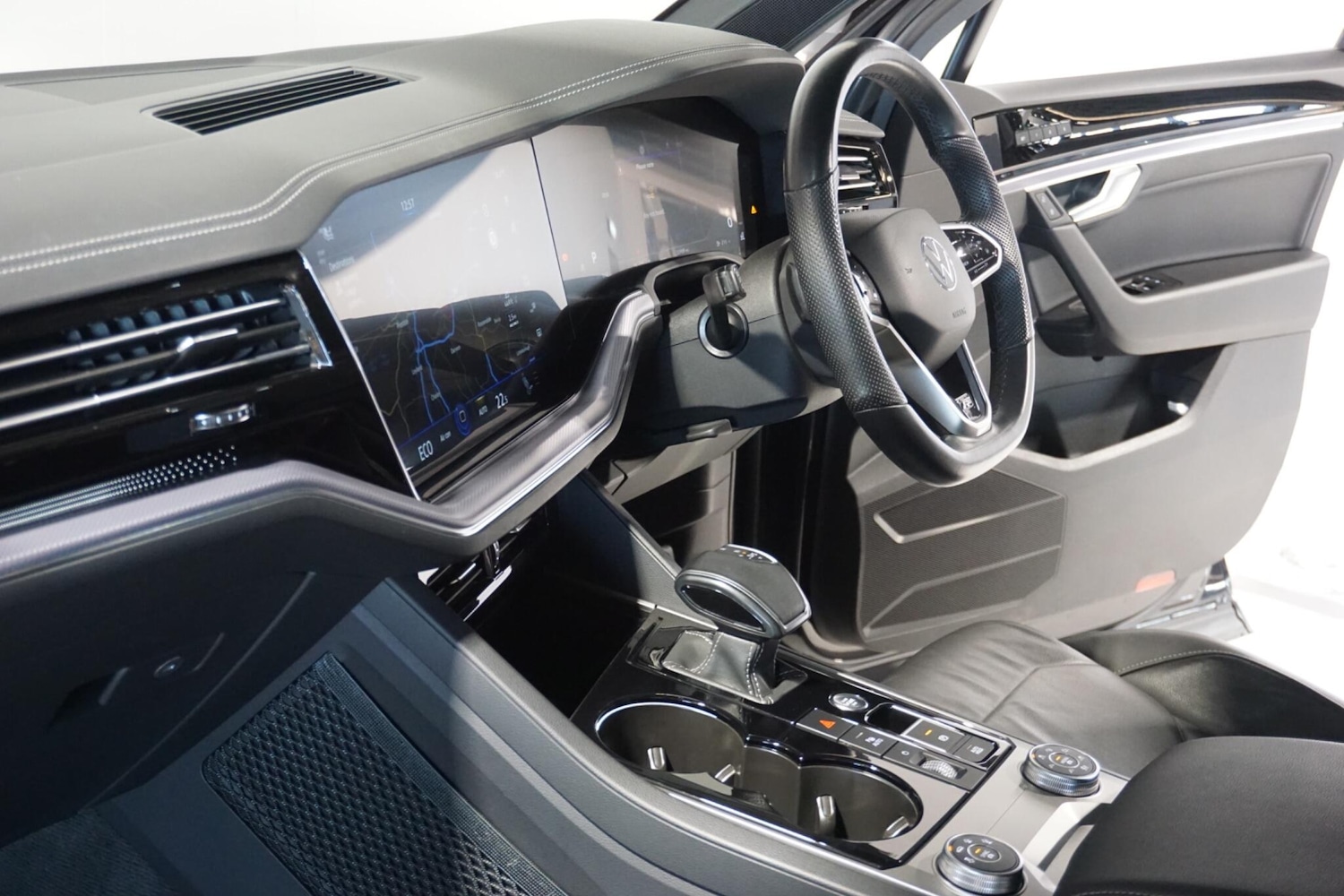 Used Volkswagen Touareg 2021 for sale - 78170902: Photo 55