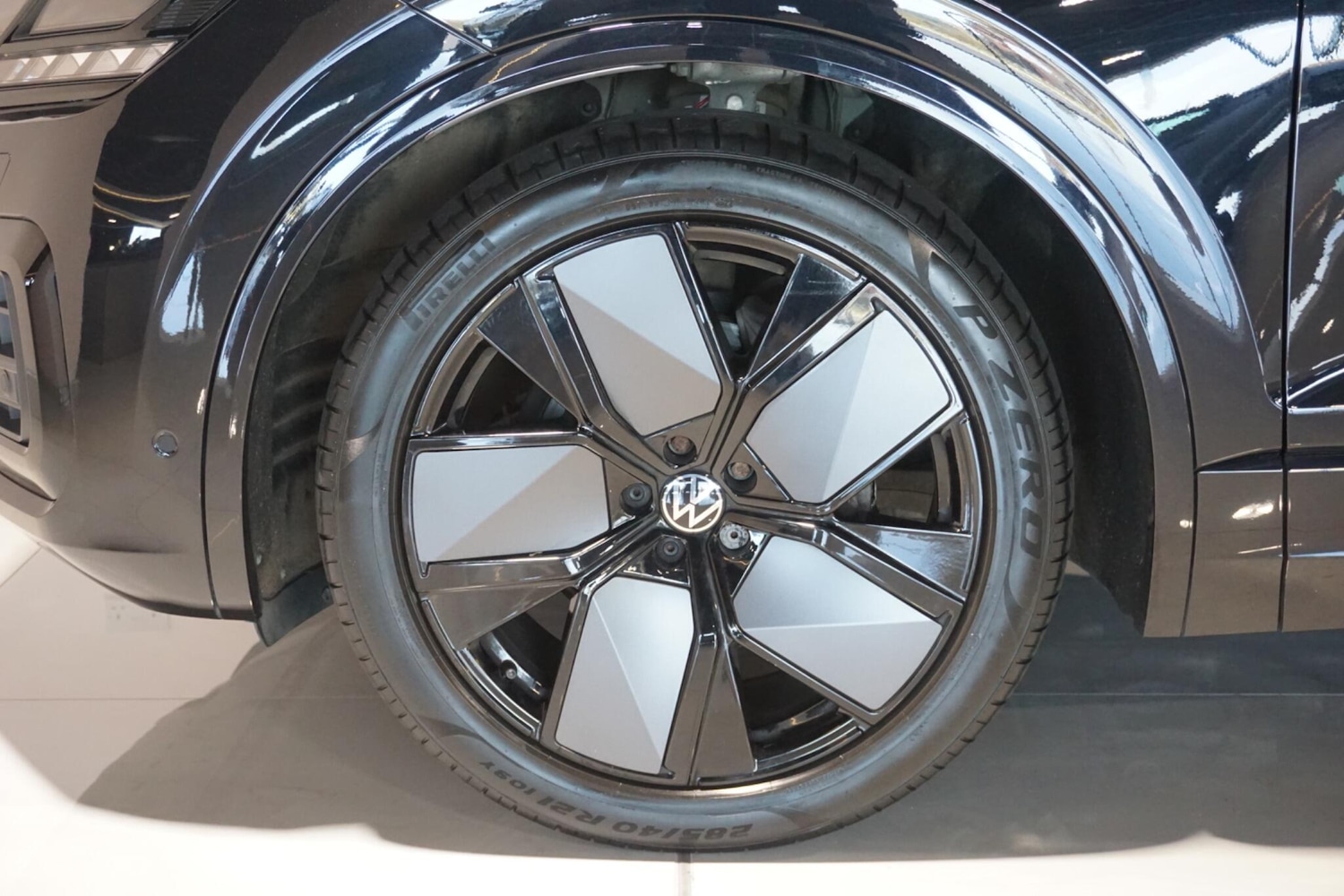 Used Volkswagen Touareg 2021 for sale - 78170902: Photo 78