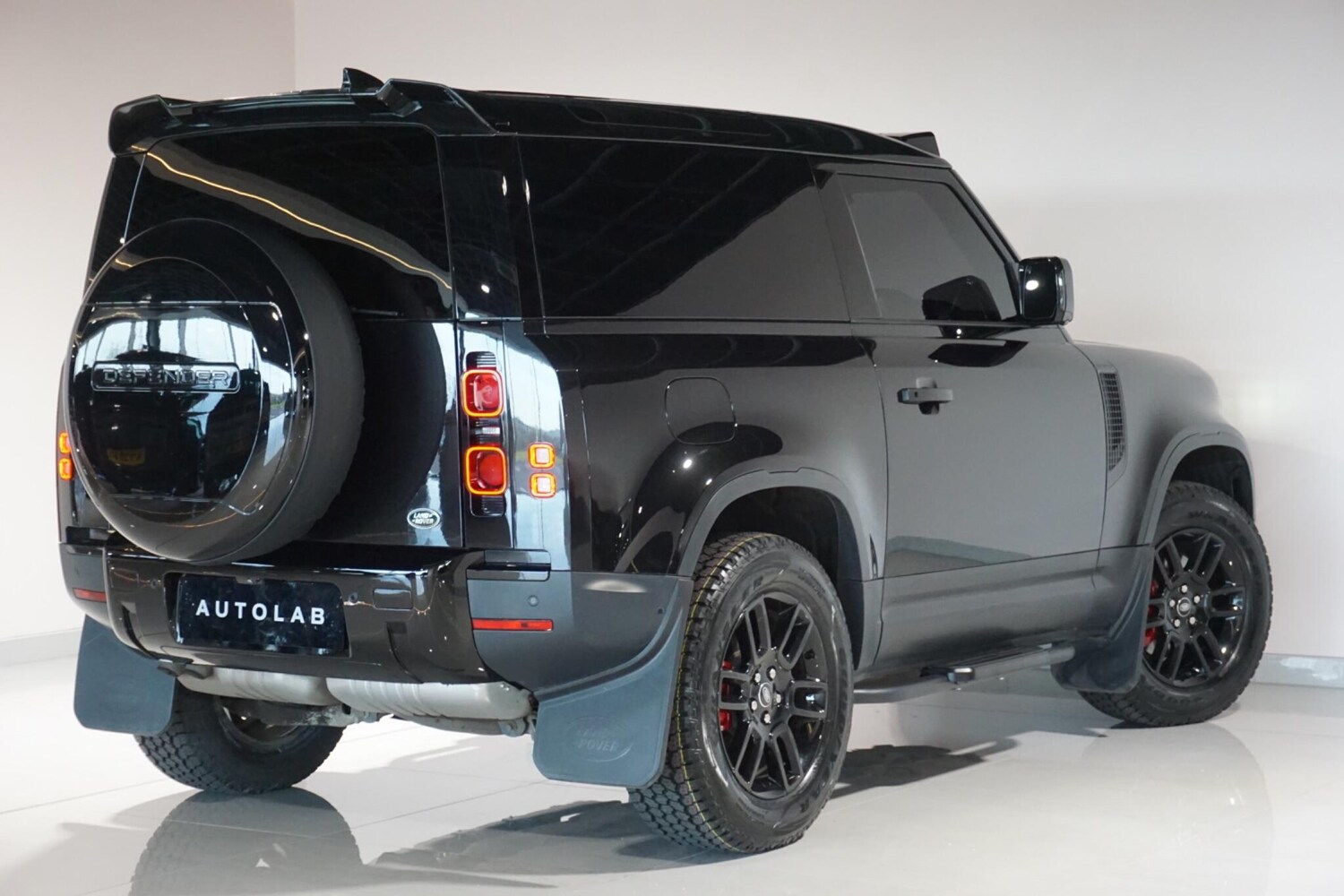 Used Land Rover Defender 90 for sale - 77958254: Photo 15