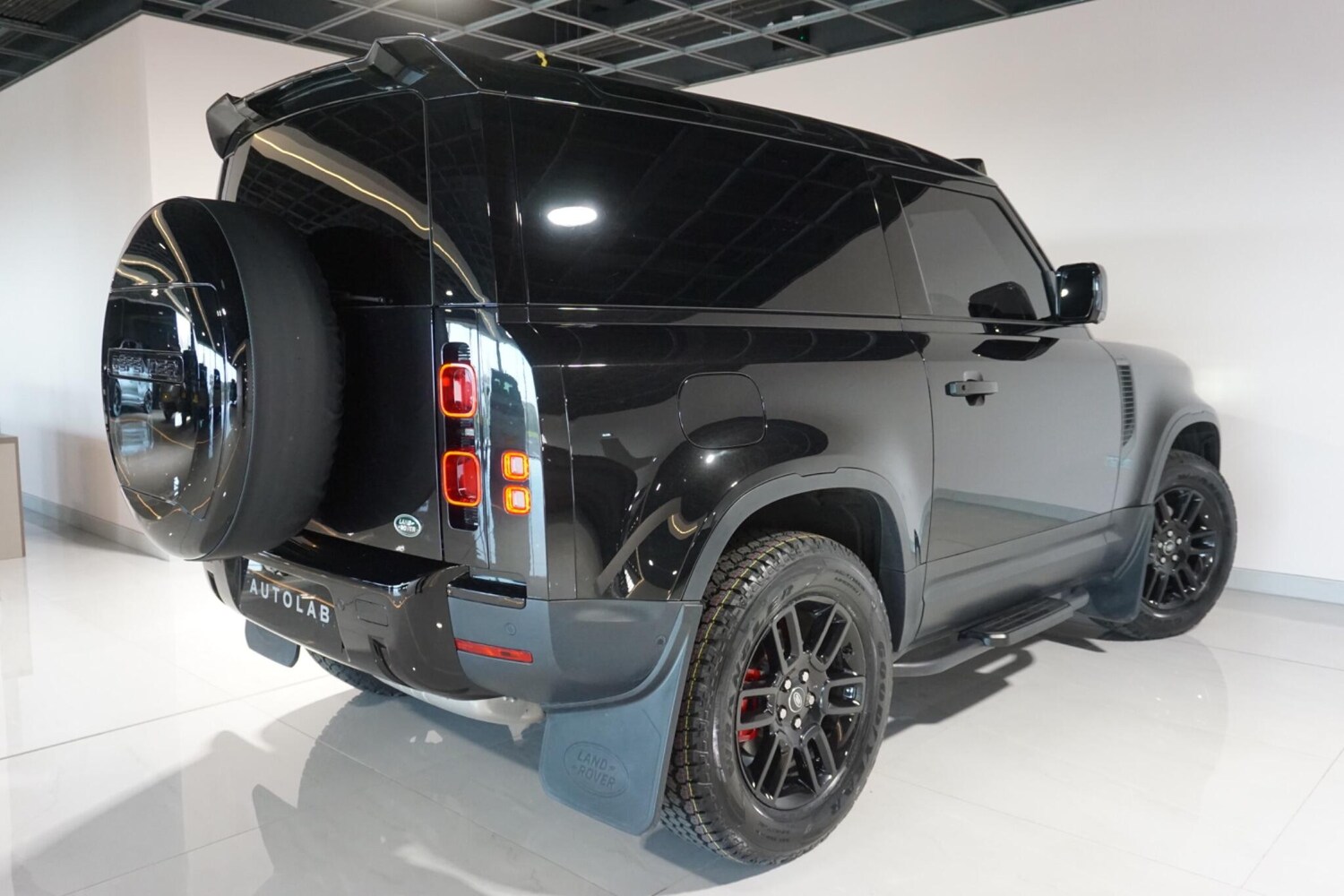 Used Land Rover Defender 90 for sale - 77958254: Photo 21