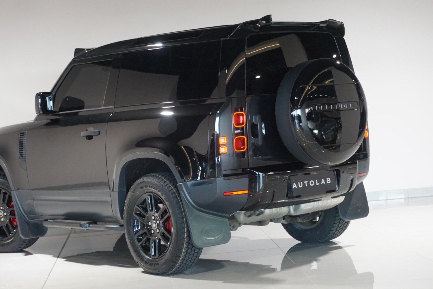 Used Land Rover Defender 90 for sale - 77958254: Photo 34