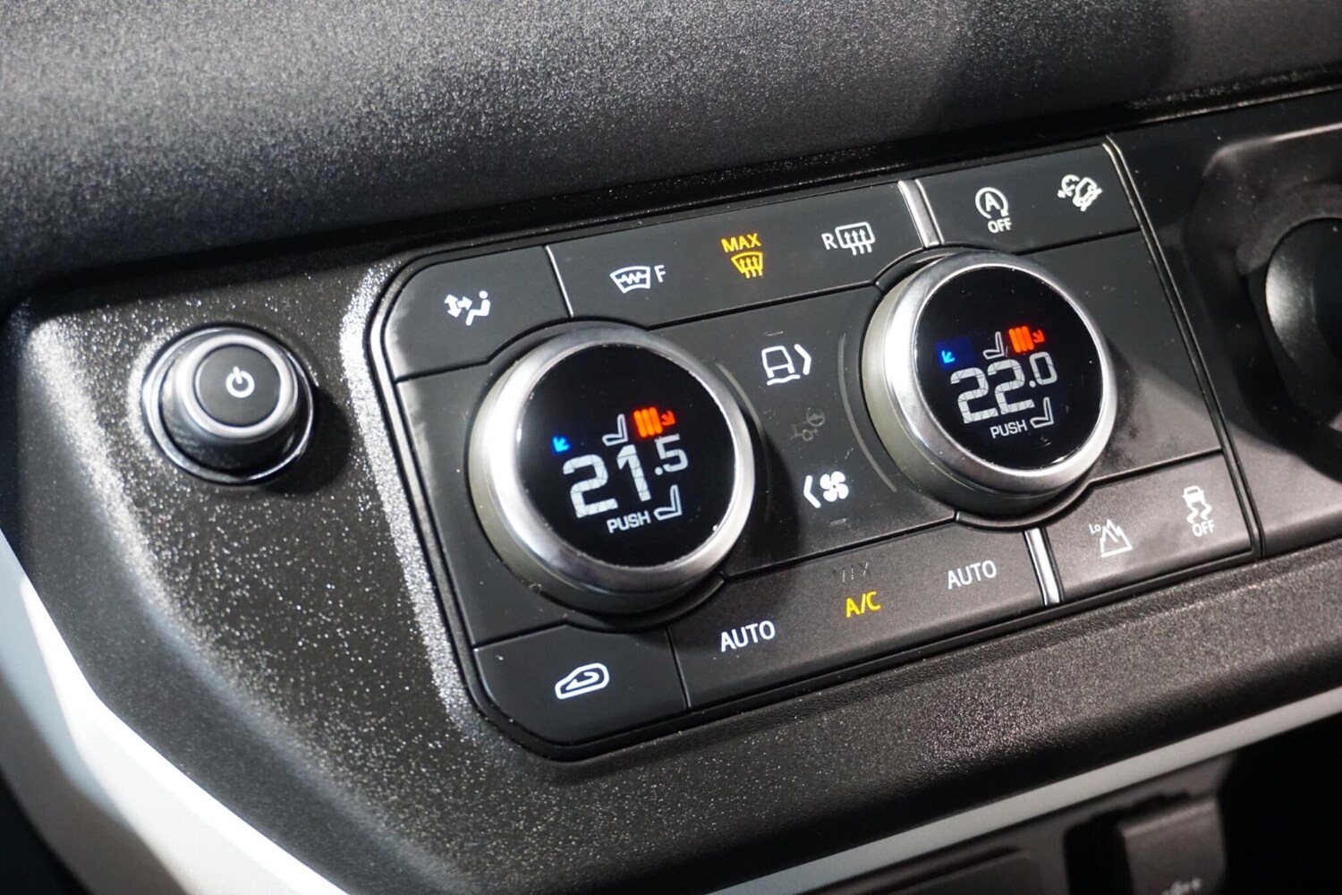 Used Land Rover Defender 90 for sale - 77958254: Photo 55