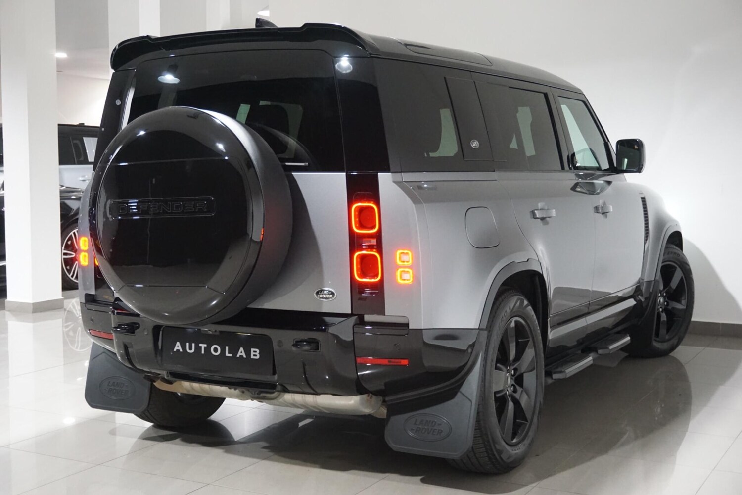 Used Land Rover Defender 110 2021 for sale - 76084784: Photo 19