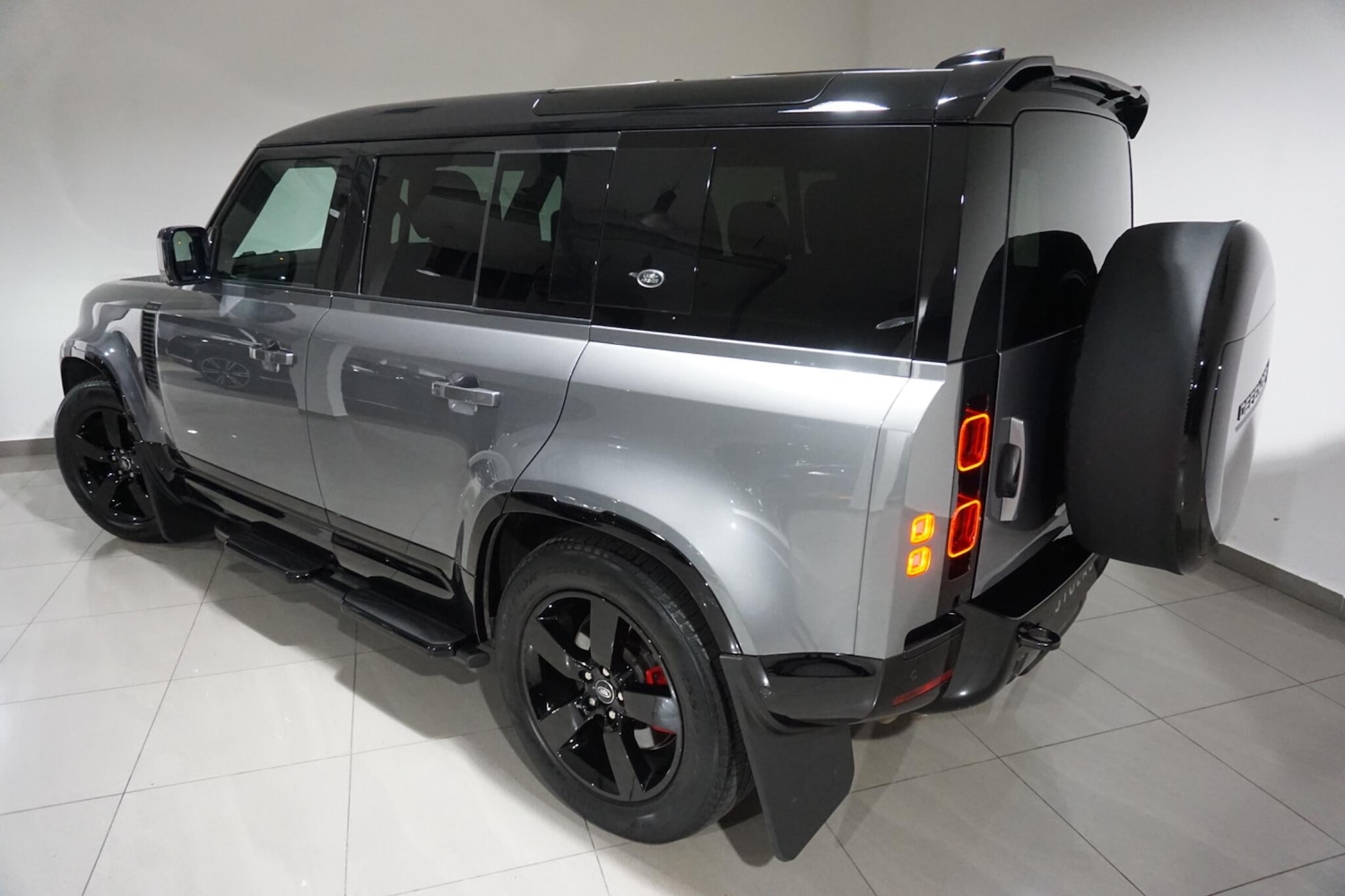Used Land Rover Defender 110 2021 for sale - 76084784: Photo 34