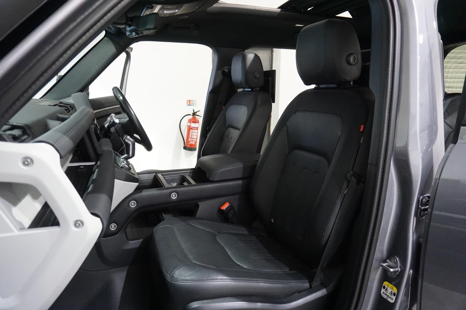 Used Land Rover Defender 110 2021 for sale - 76084784: Photo 50