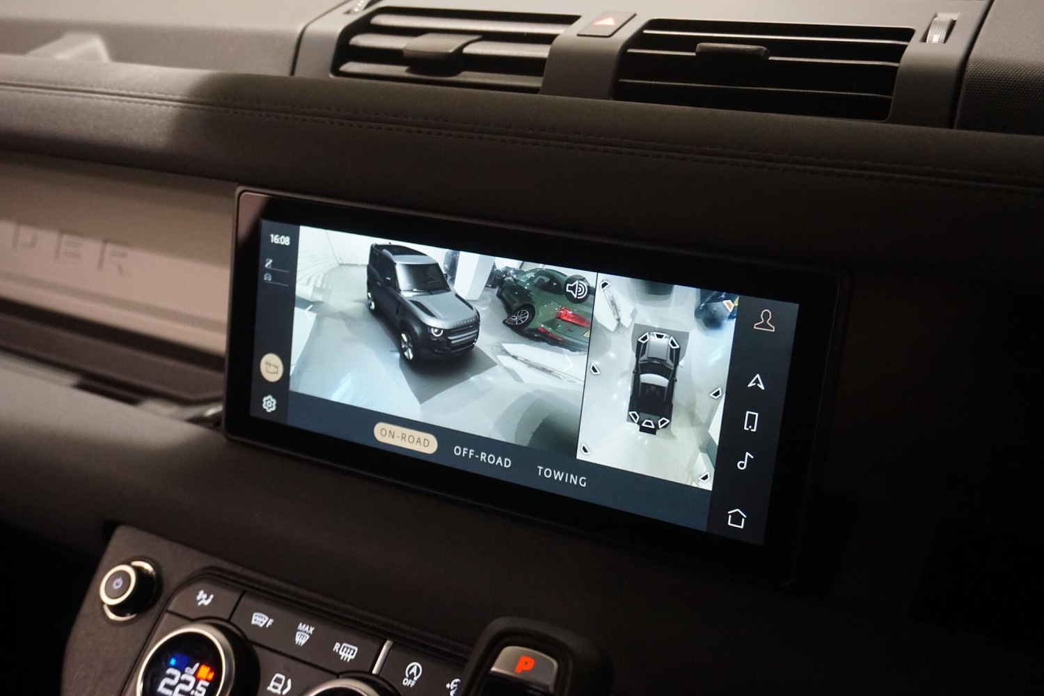 Used Land Rover Defender 2022 for sale - 76995541: Photo 13