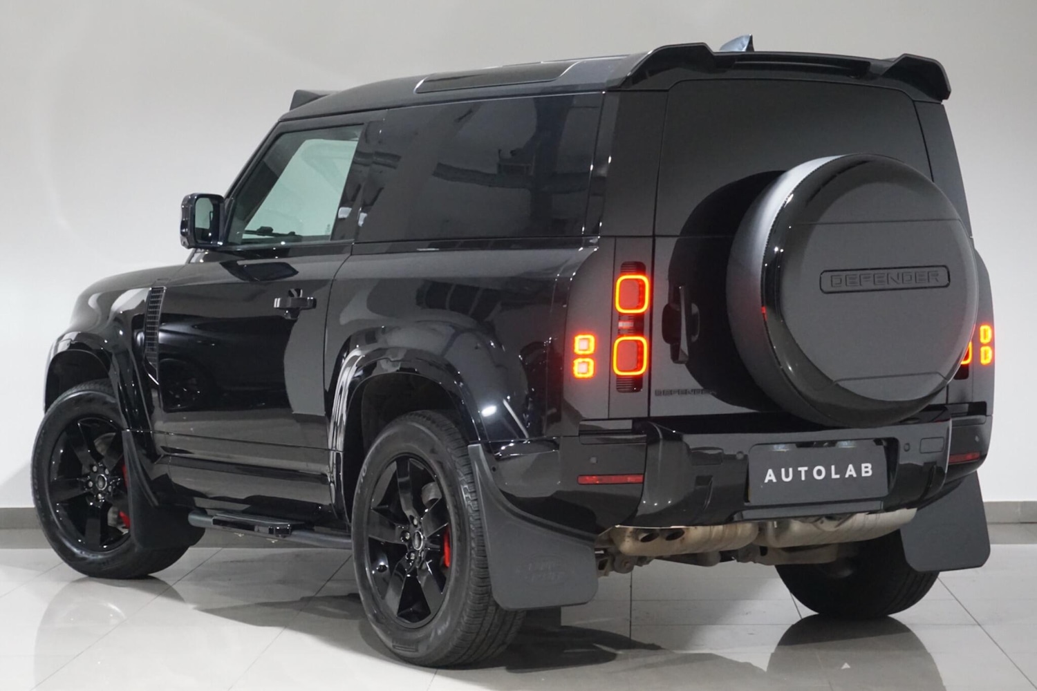 Used Land Rover Defender 2022 for sale - 76995541: Photo 6