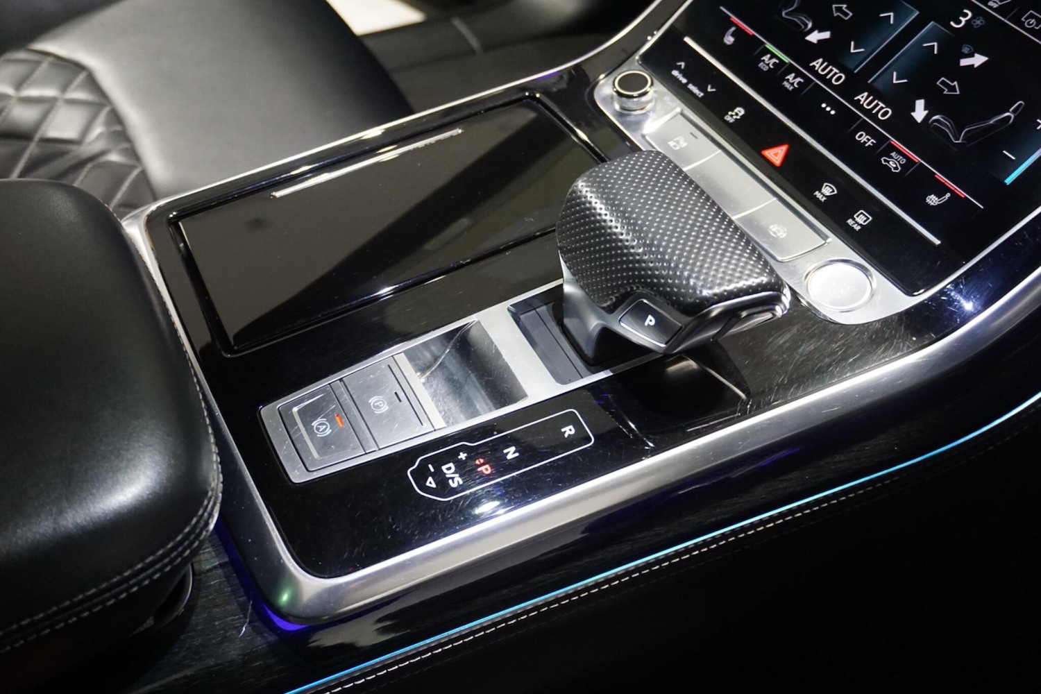 Used Audi Q8 2018 for sale - 76996873: Photo 67