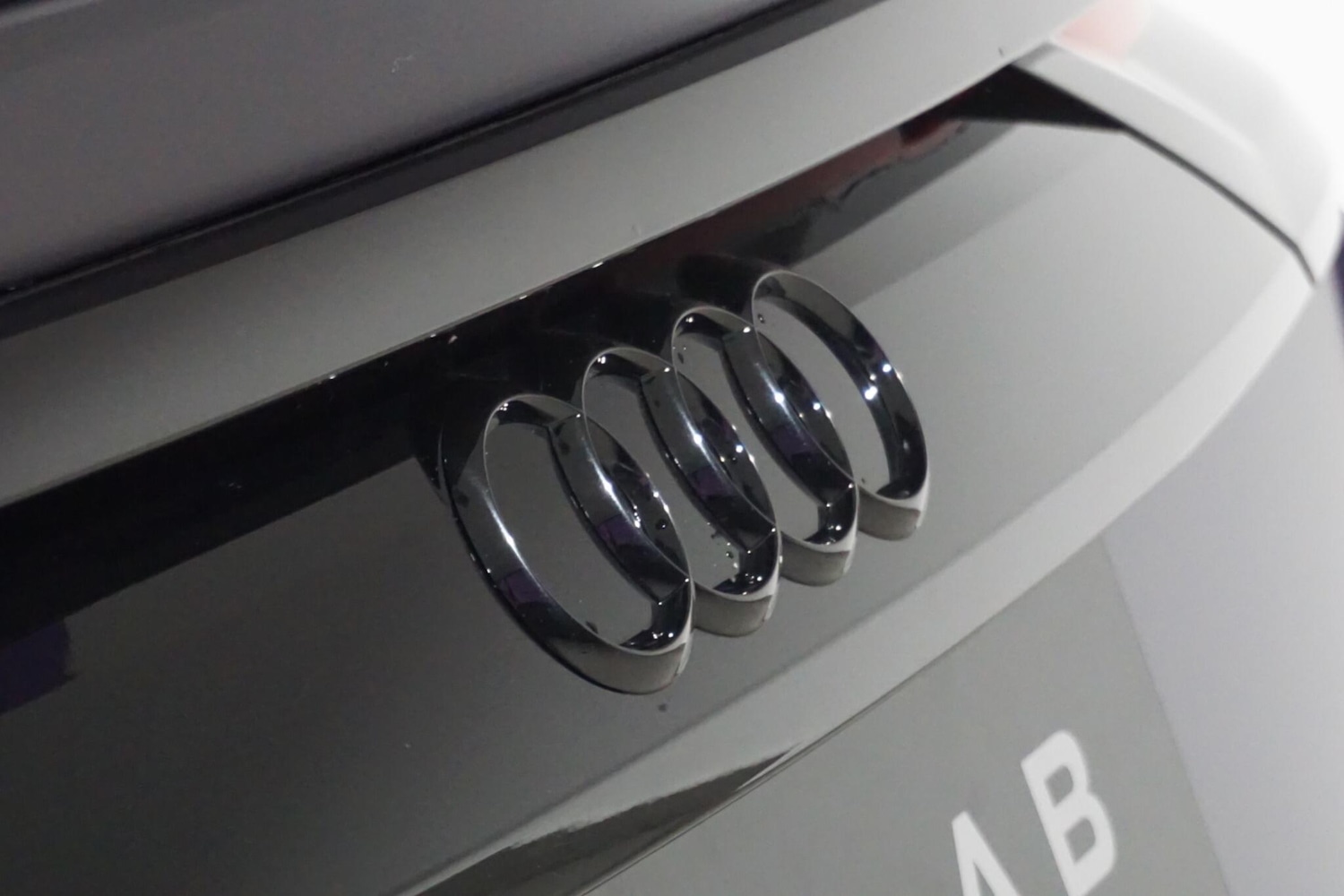 Used Audi Q8 2018 for sale - 76996873: Photo 84