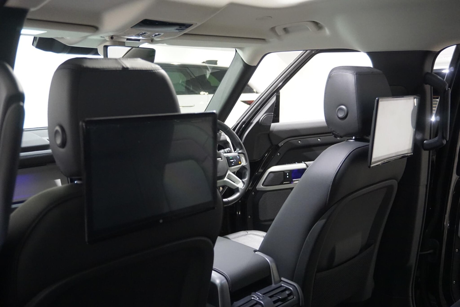 Used Land Rover Defender 2024 for sale - 76701319: Photo 16