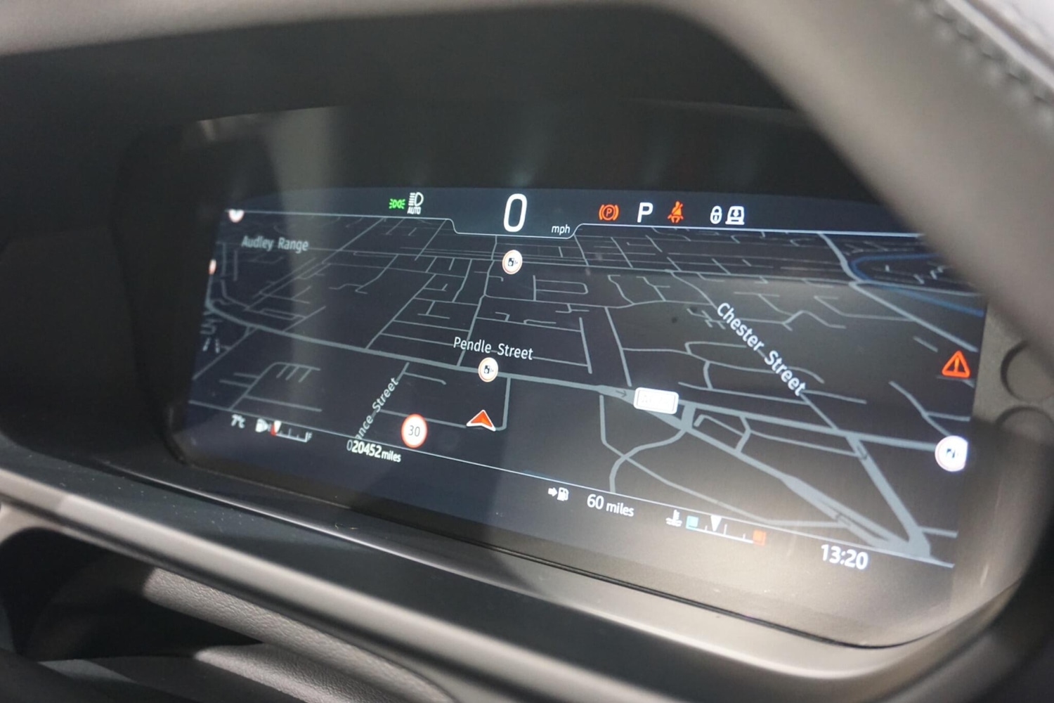 Used Land Rover Defender 2024 for sale - 76701319: Photo 17