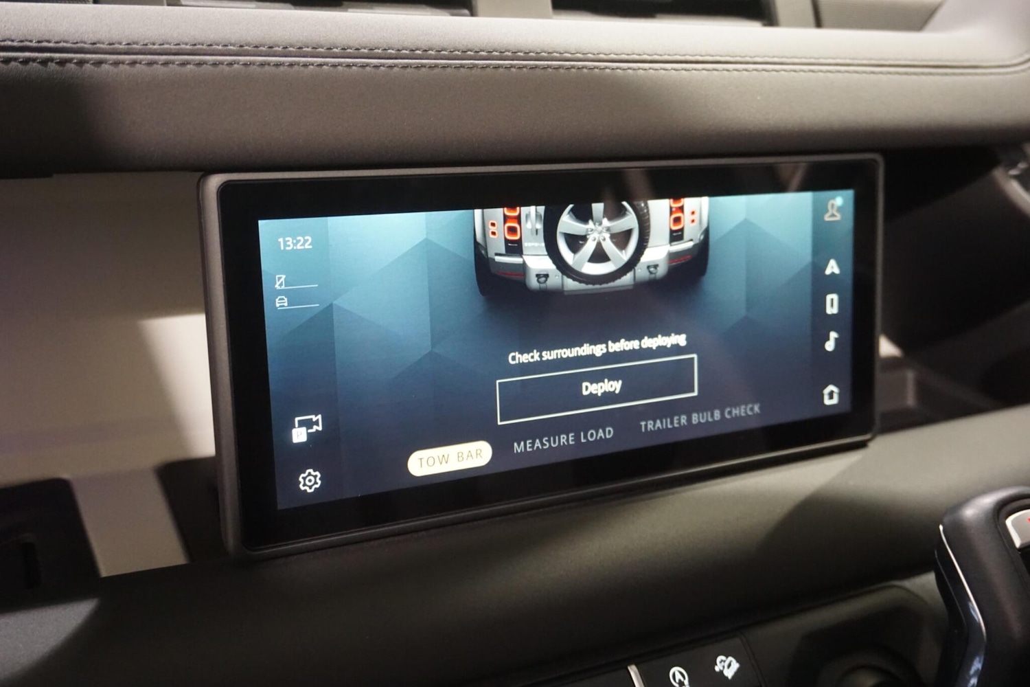 Used Land Rover Defender 2024 for sale - 76701319: Photo 19