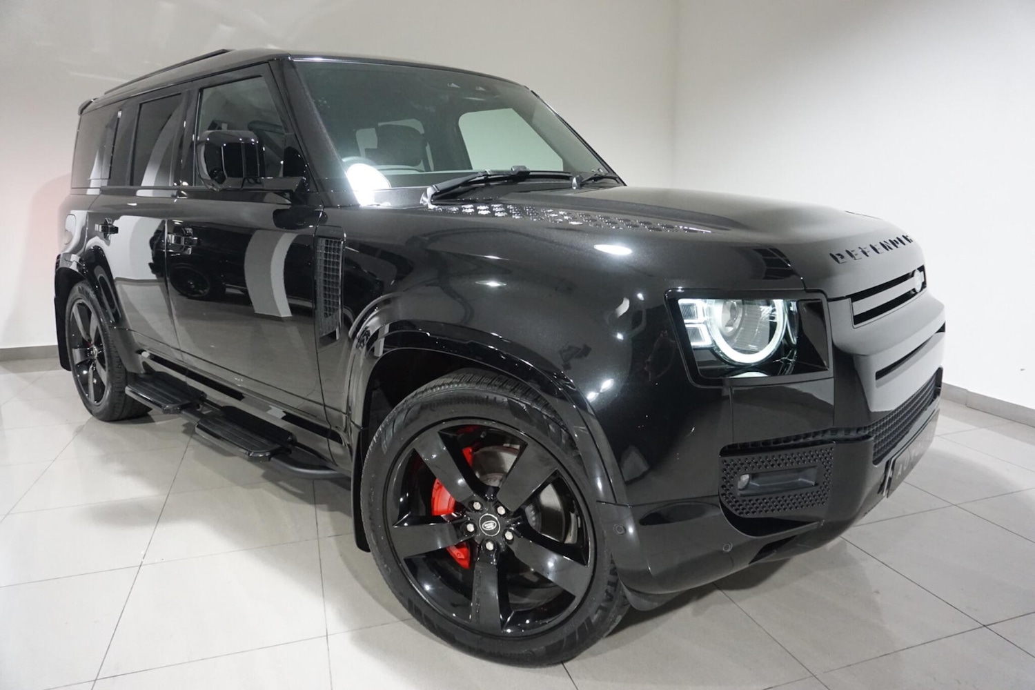 Used Land Rover Defender 2024 for sale - 76701319: Photo 26