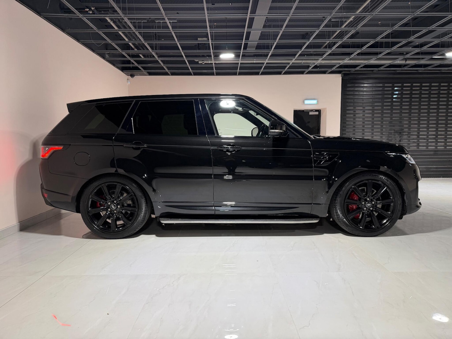 Used Land Rover Range Rover Sport 2019 for sale - 76913929: Photo 11