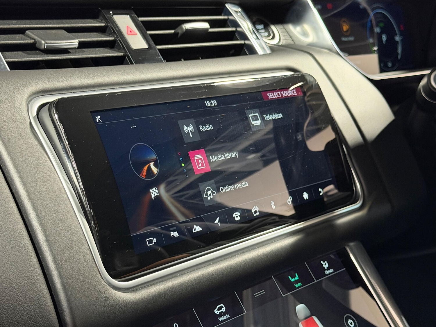 Used Land Rover Range Rover Sport 2019 for sale - 76913929: Photo 67