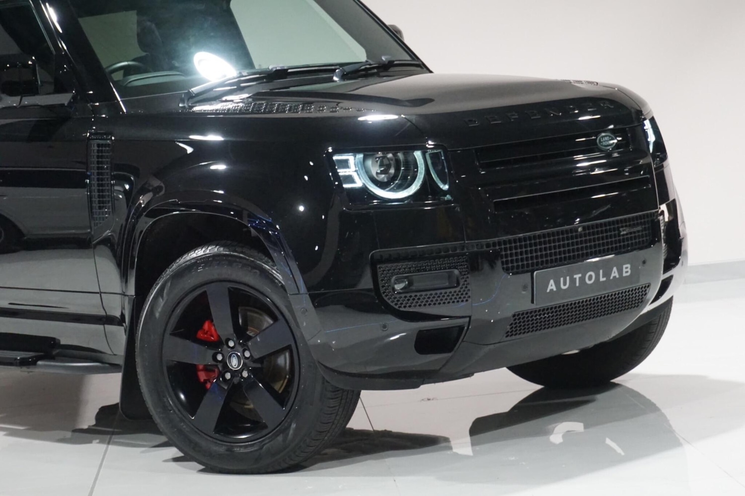 Used Land Rover Defender 2023 for sale - 76936665: Photo 30