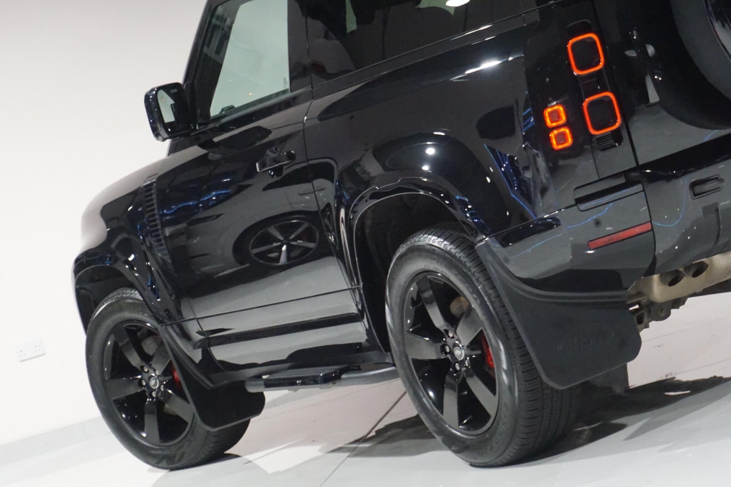 Used Land Rover Defender 2023 for sale - 76936665: Photo 33