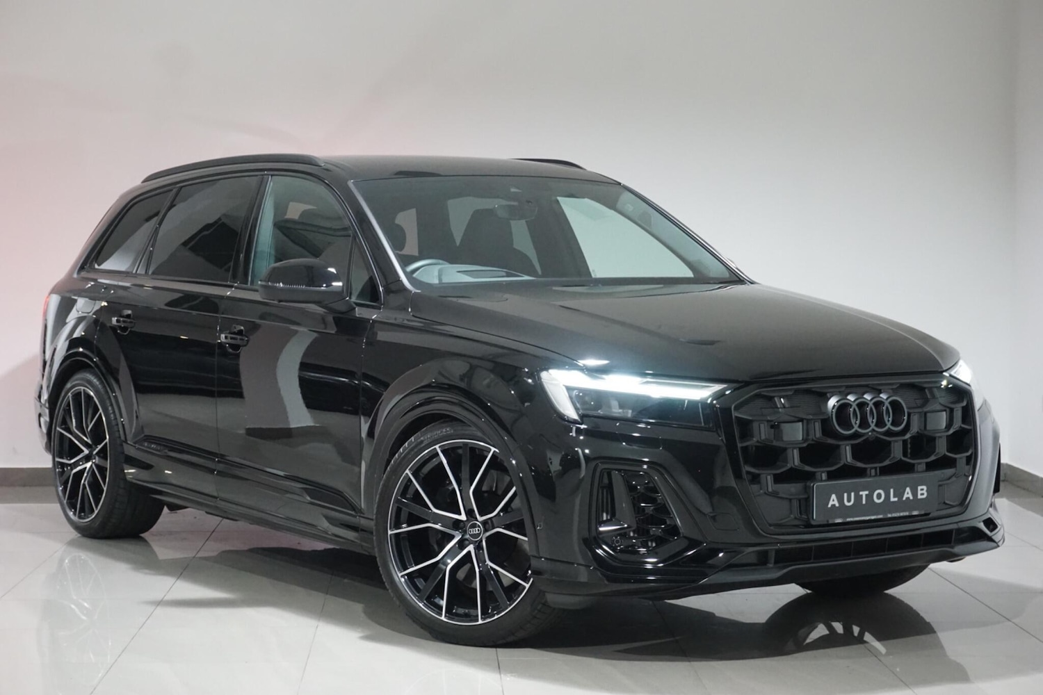 Used Audi Q7 2025 for sale - 76994010: Photo 38