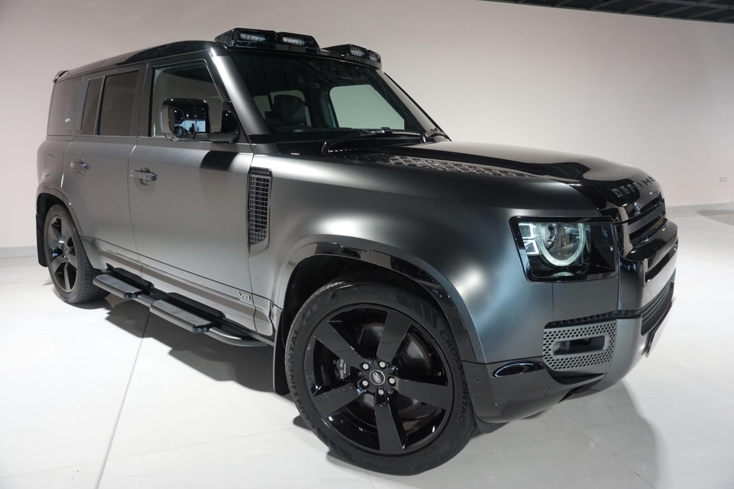 Used Land Rover Defender 110 for sale - 77314803: Photo 27