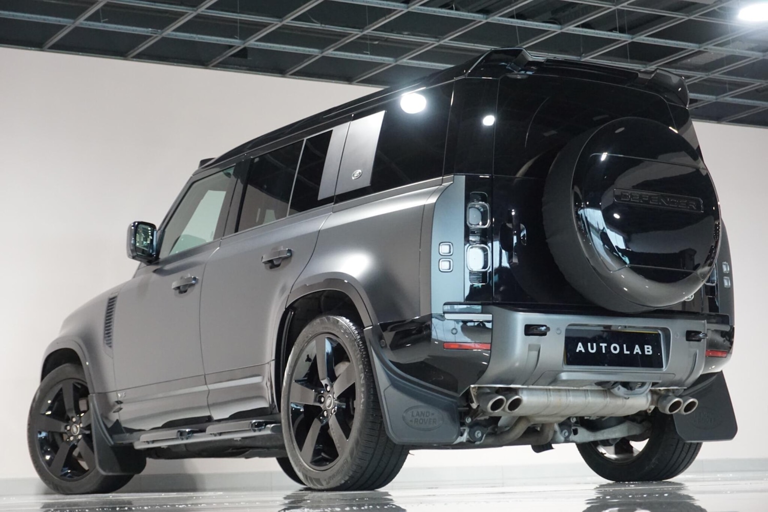 Used Land Rover Defender 110 for sale - 77314803: Photo 34