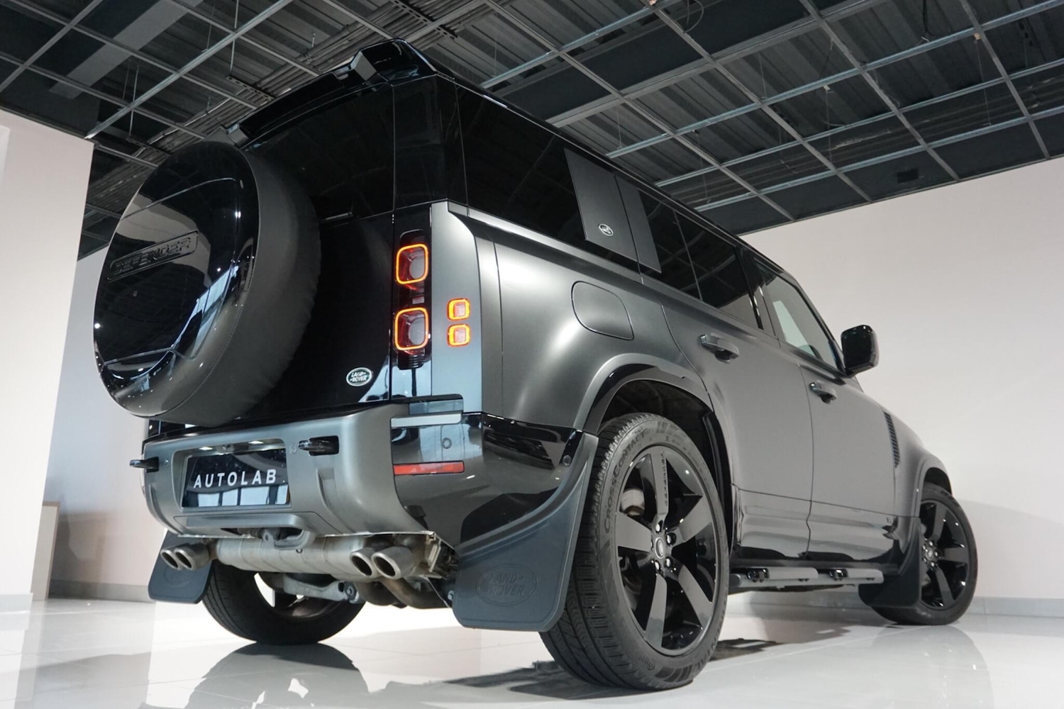 Used Land Rover Defender 110 for sale - 77314803: Photo 36