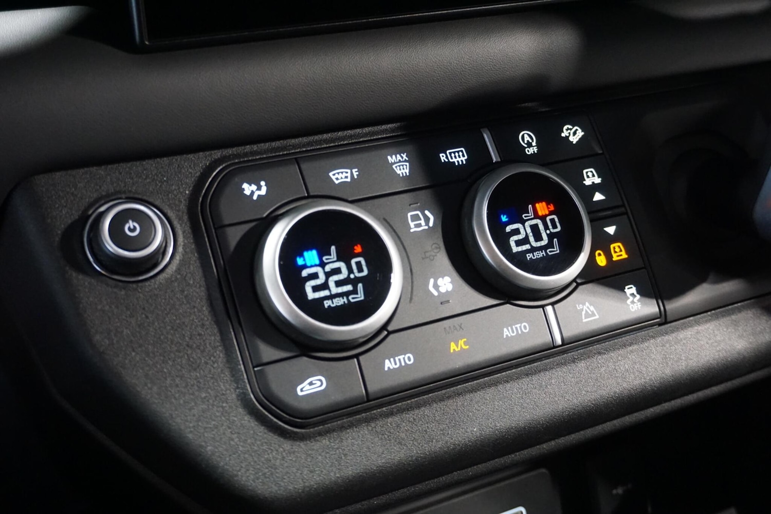 Used Land Rover Defender 110 for sale - 77314803: Photo 68